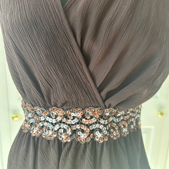 Cha Cha Vente Brown Crepe Flowy Top with Sequin Band Around Waist Size M - Picture 3 of 5